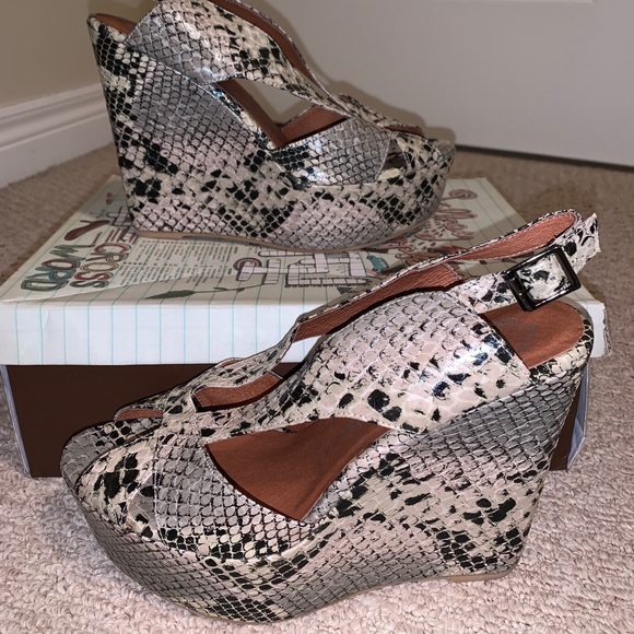 Snake Skin Heels - Picture 3 of 6